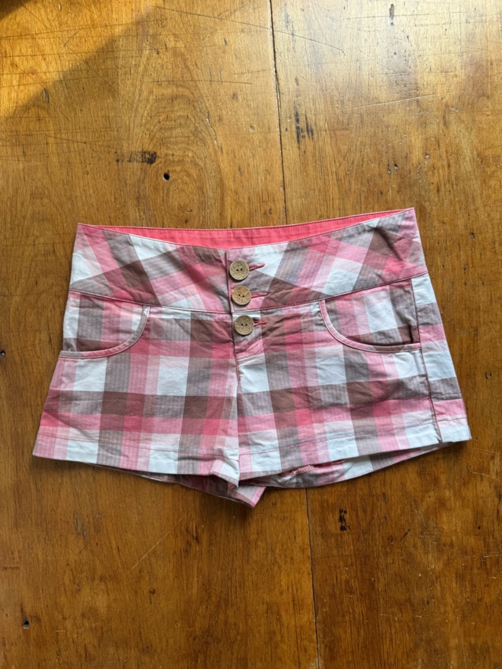 Oakley Plaid Shorts Size 3/4